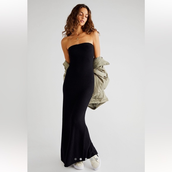 Free People Dresses & Skirts - FREE PEOPLE Rio Sweater Maxi Strapless Dress, Size Medium, Black